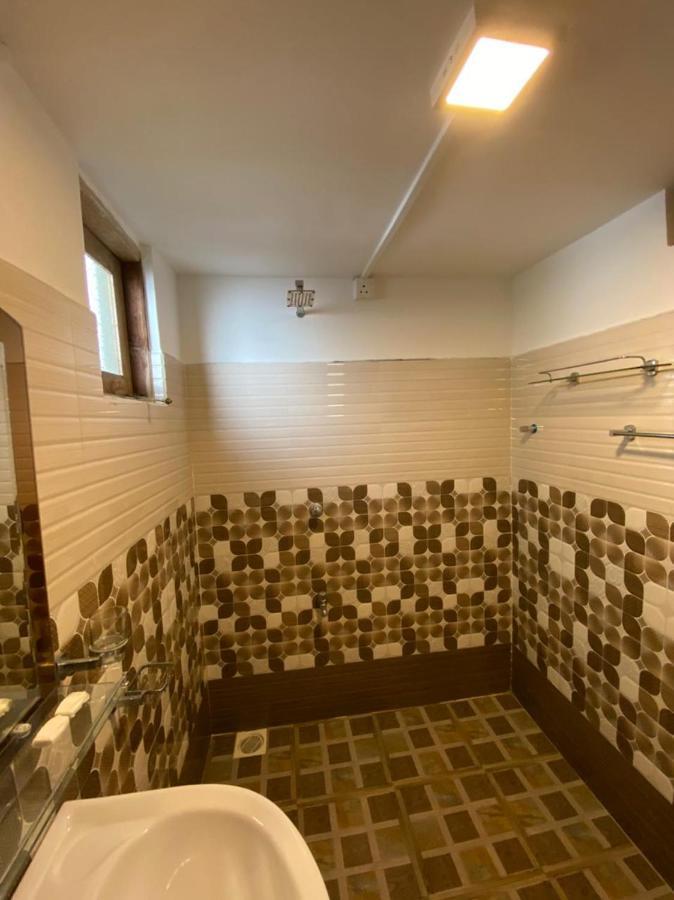 Ami Place Rooms With Kitchen 히카두와 외부 사진